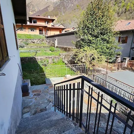 Casa A Forno Di Valstrona Con Terrazzo E Giardino Ferienhaus Strona