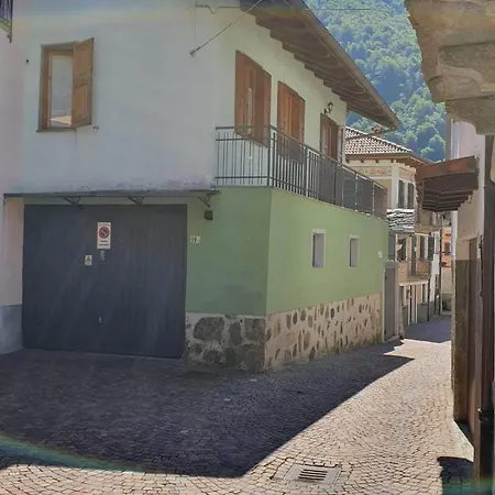 Casa A Forno Di Valstrona Con Terrazzo E Giardino * Strona